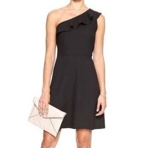 Banana Republic one sholder ruffle dress